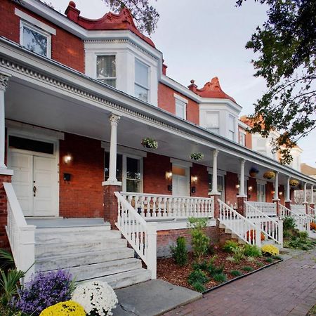 414 Waldburg A - Newly Renovated Apt With Outdoor Space! Apartment Savannah Bagian luar foto