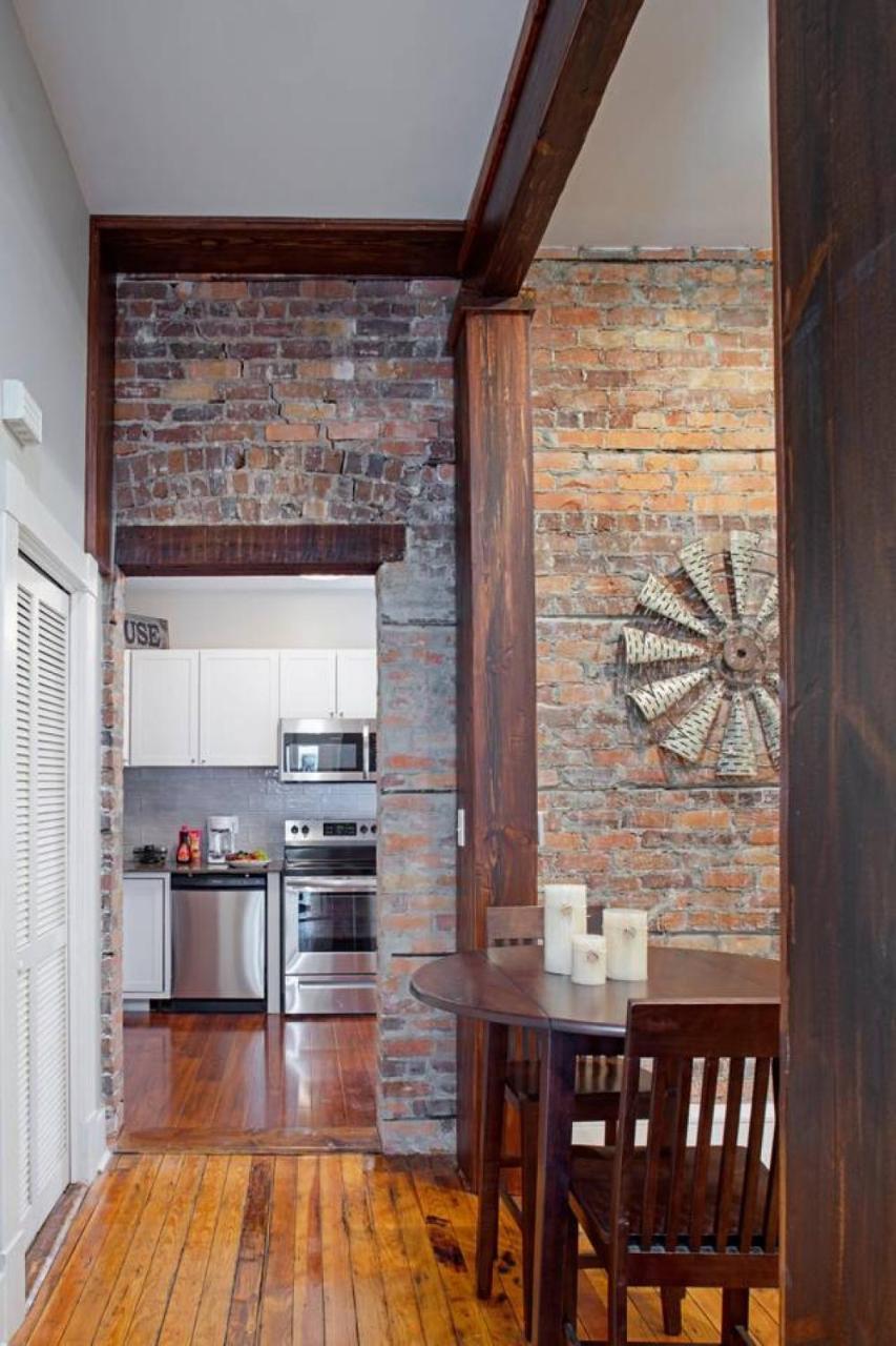 414 Waldburg A - Newly Renovated Apt With Outdoor Space! Apartment Savannah Bagian luar foto